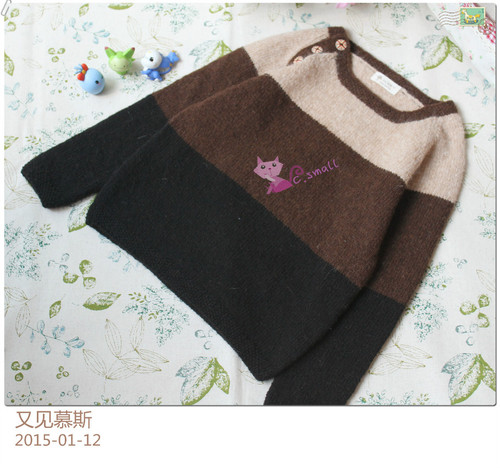 又見慕斯---小童側扣套衫------2015.01 - C.small - C.small的織衣所