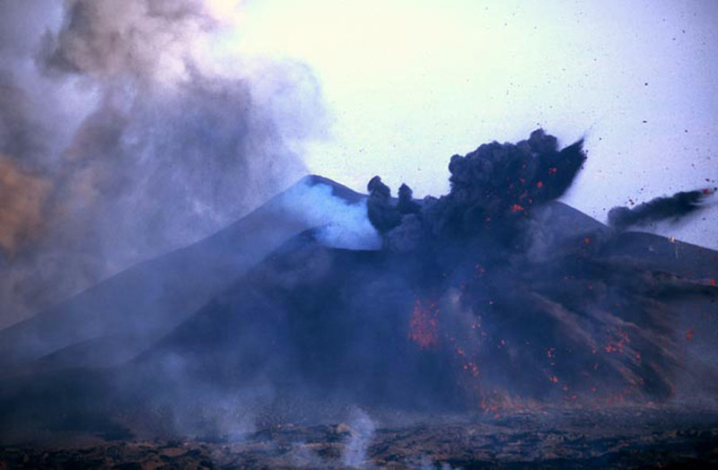 火山爆發 - 學海無涯 - 讀書之法.在循序而漸進.熟讀而精思