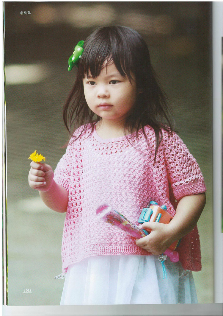 Moms Hand knitting Little Princess Sweater  2015 - 輕描淡寫 - 輕描淡寫
