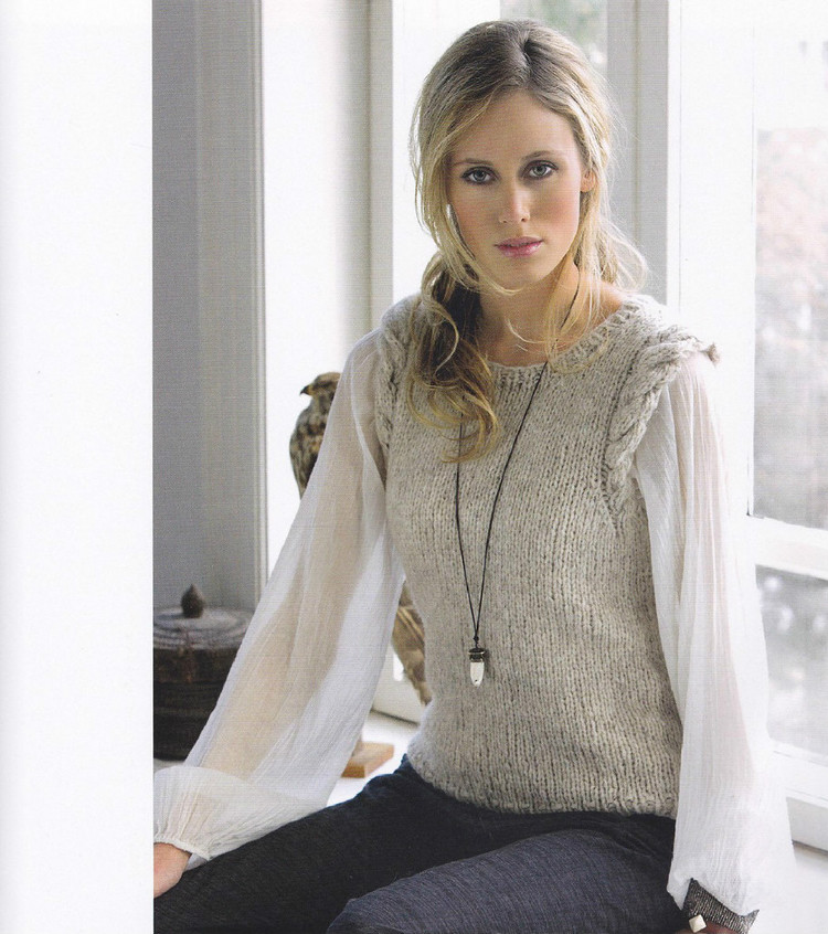 Essentially Feminine Knits :25 Must-Have Chic Designs - 輕描淡寫 - 輕描淡寫