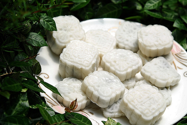 第一次做了抹茶味冰皮月餅 - Daphne Tsui - 因?yàn)閻?ài)所以愛(ài)