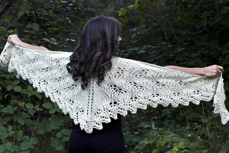 Venezia Glamour Shawl by Cheryl Beckerich - Daliute -