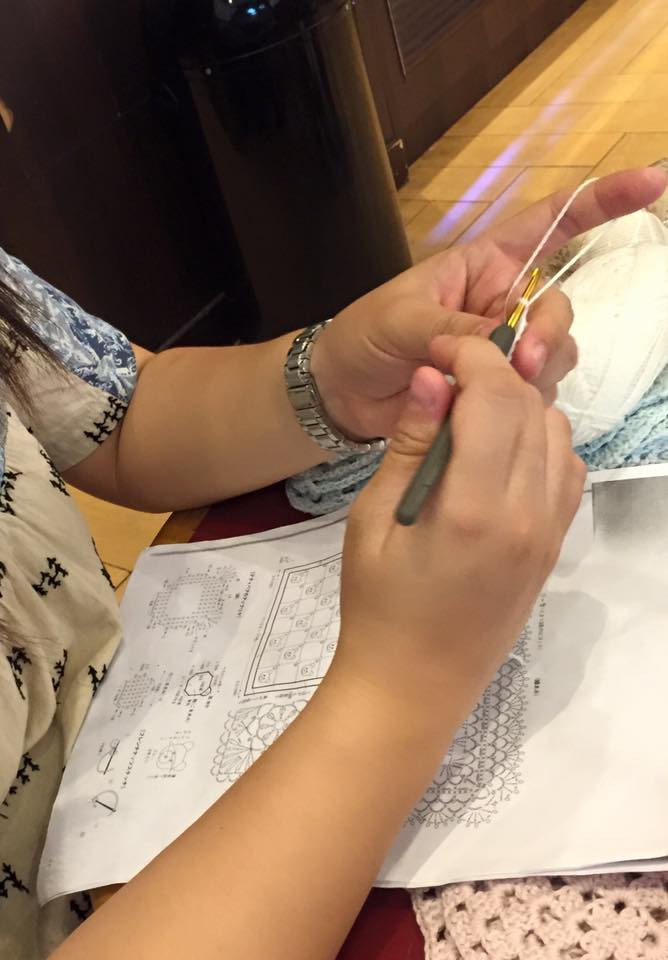 在香港做義工：教了鉤針8節(jié)課時 - Daphne Tsui - 因為愛所以愛